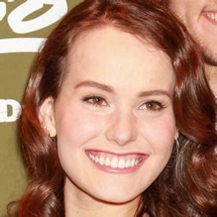 Mary Kate Robertson Net Worth | Bio, Family, Address, Career