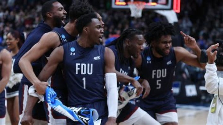 	MEMPHIS OUSTS PURDUE	