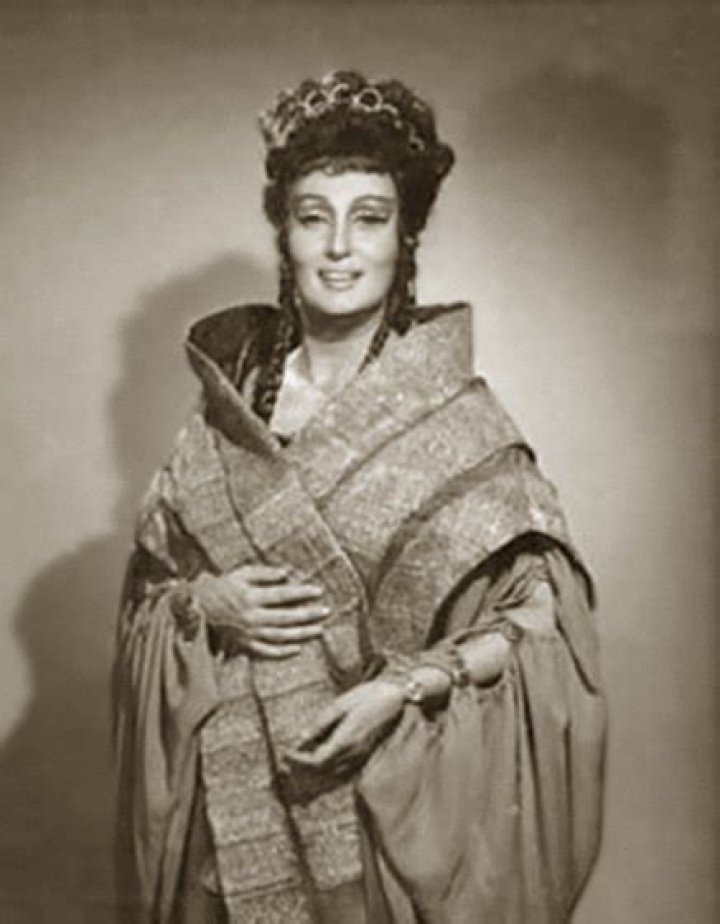 	MENTOR FROM THE MET RENOWNED MEZZO MIGNON DUNN SHARES HER EXPERTISE WITH A MASTER CLASS — AND QUICKLY MAKES A MARK.	