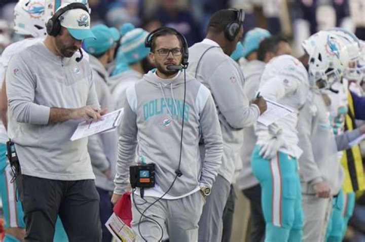
Miami Dolphins |	Chris Perkins: Is Mike McDaniel a good coach? We’re about to find out	