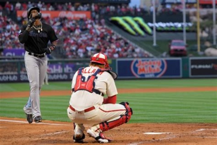 
Miami Marlins |	Red-hot Soler hits home run in fourth straight game as Marlins breeze by Angels	