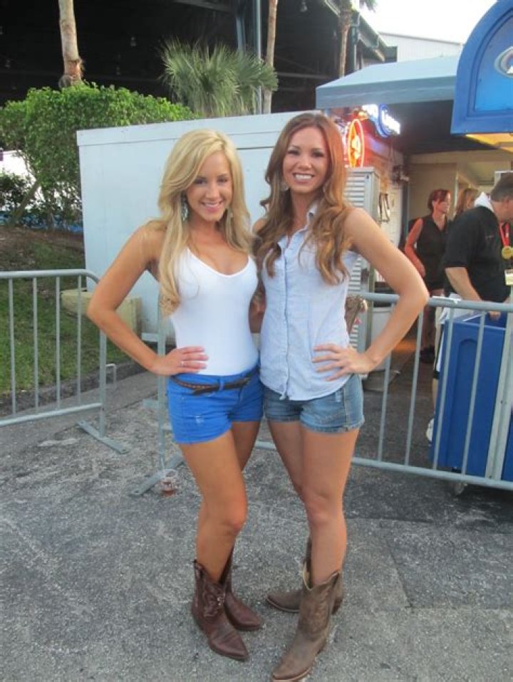 	Miranda Lambert, Dierks Bentley rock Cruzan	
