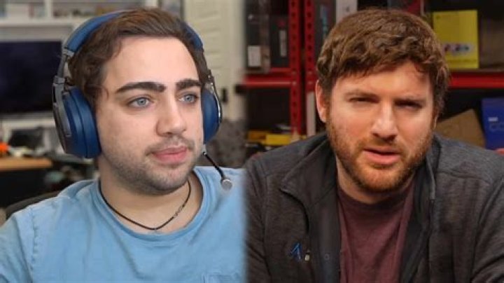 Mizkif speaks out on experience with Artesian Builds following giveaway drama