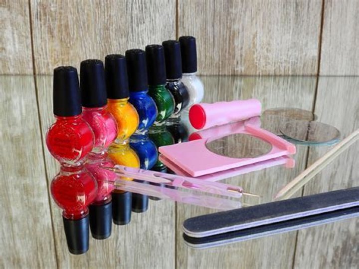 Mother’s Day pampering visit turns into nail salon nightmare