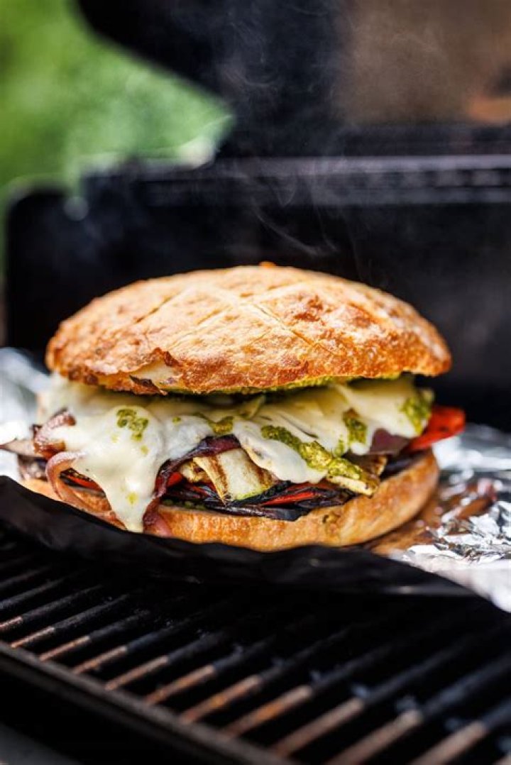 	MOZZARELLA ON THE GRILL	