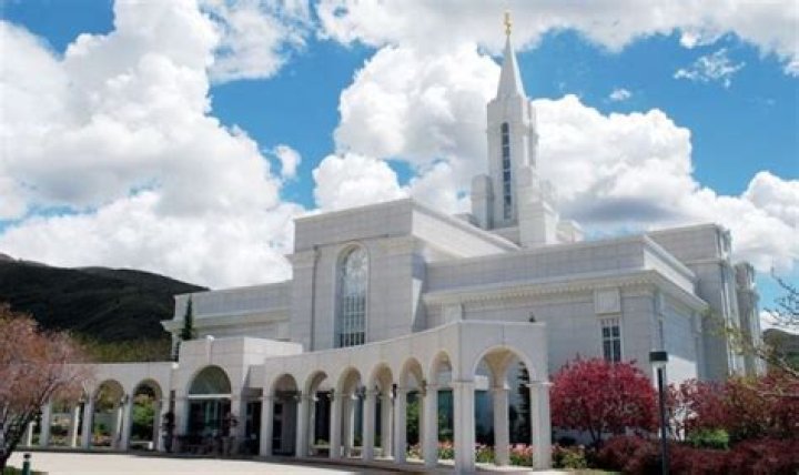 New Online System Announced To Place Names On Temple Prayer Rolls