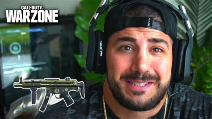 NICKMERCS claims Modern Warfare MP5 is 