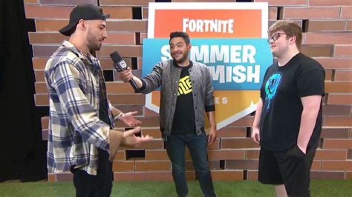 NICKMERCS explains how playing claw could be bad for your health