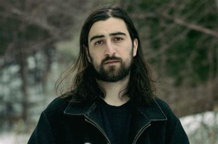 Noah Kahan: Unraveling The Artistry And Identity
