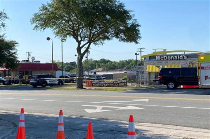	Officials: Man killed 3, then self in rural Georgia town	