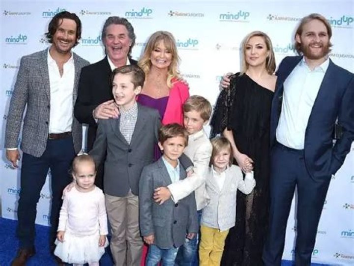 Oliver Hudson: Wiki, Bio, Age, Career, TV Shows, Wife, Siblings, Parents