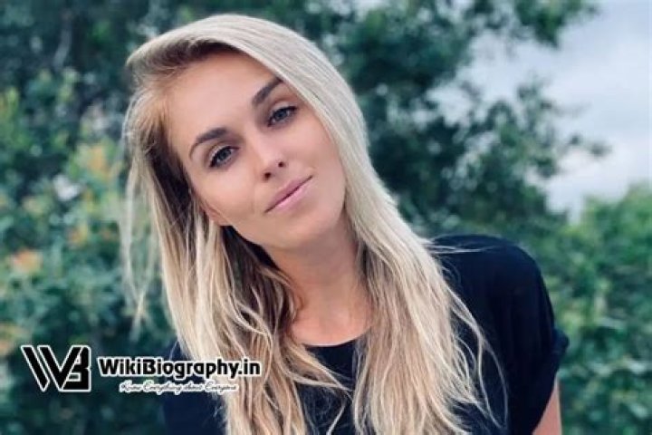 Olivia Flowers: Wiki, Bio, Age, Birthday, Brother, Parents, Height