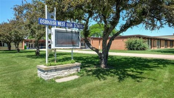 Oshkosh West High School - Oshkosh