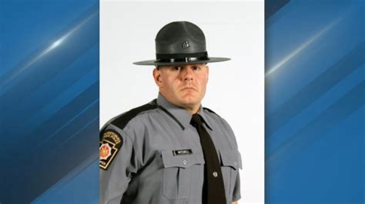 PA State Trooper suffers medical episode, dies on duty