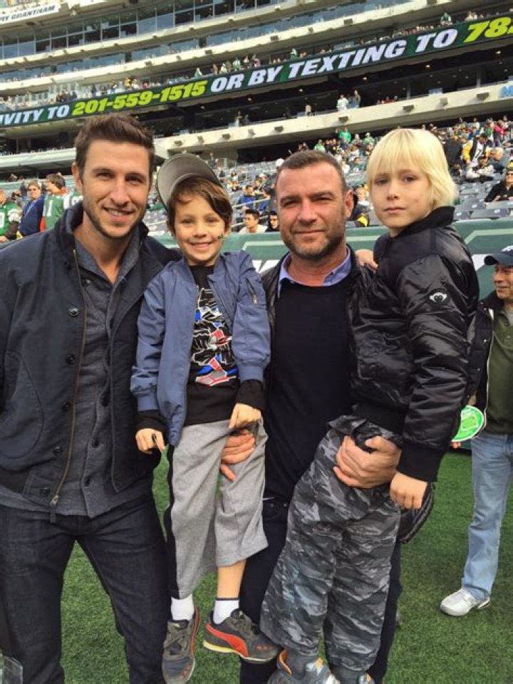 Pablo Schreiber Parents: A Deep Dive Into His Family Background