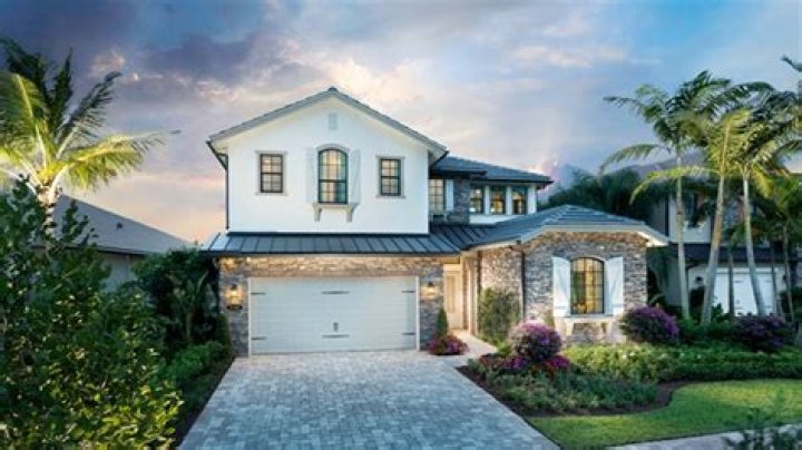 	Palm Meadows near Boynton goes after move-up buyers	