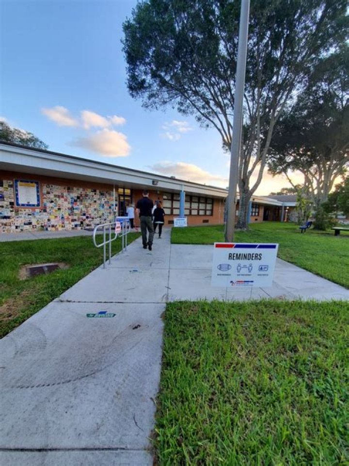 	Parents want their students to stay at Boca’s Calusa Elementary despite new boundary proposal	
