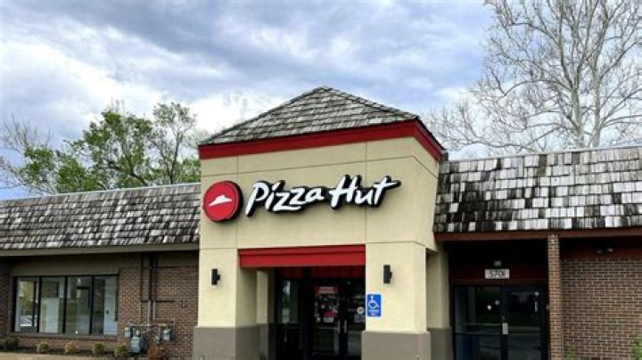 	Pizza Hut to close hundreds of stores nationwide	