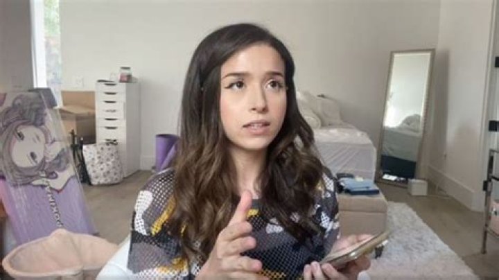 Pokimane disgusted after unknowingly eating a bug live on stream