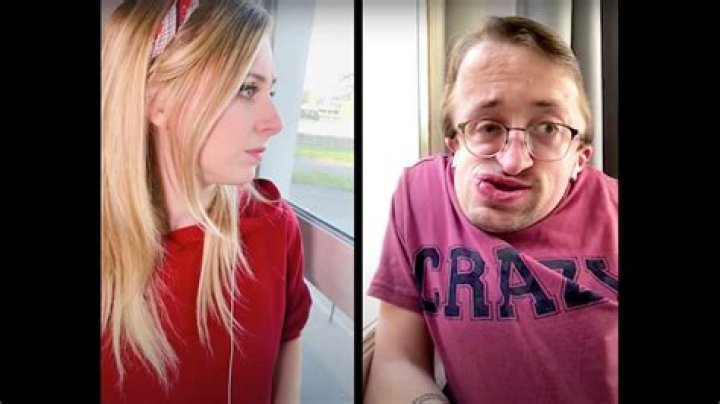 Qui Est La Femme De Guillaume Bats