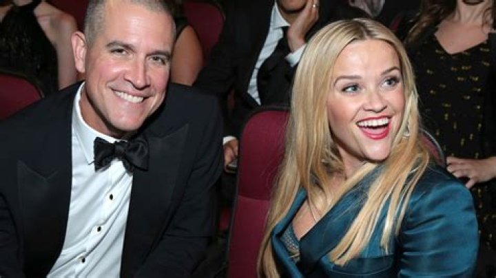 Reese Witherspoon & Husband Jim Toth’s Divorce Rumors Explained
