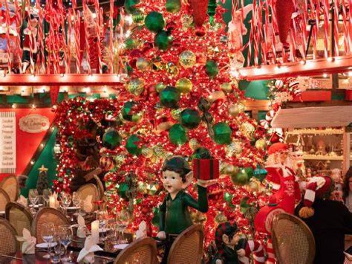 	RESTAURANTS READY FOR HOLIDAY DINERS	