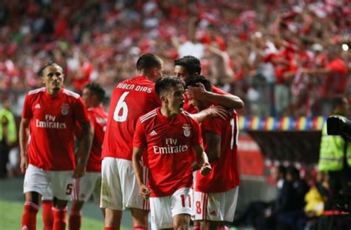 Ricardo ALVAREZ, Franco CERVI and Facundo FERREYRA with goals