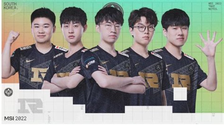 Royal Never Give Up crowned MSI 2022 champions