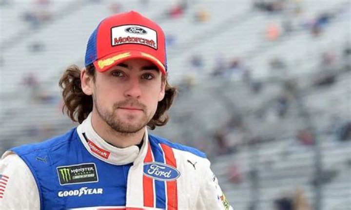 Ryan Blaney: Wiki, Bio, Age, Family, Career, Girlfriend, Net Worth