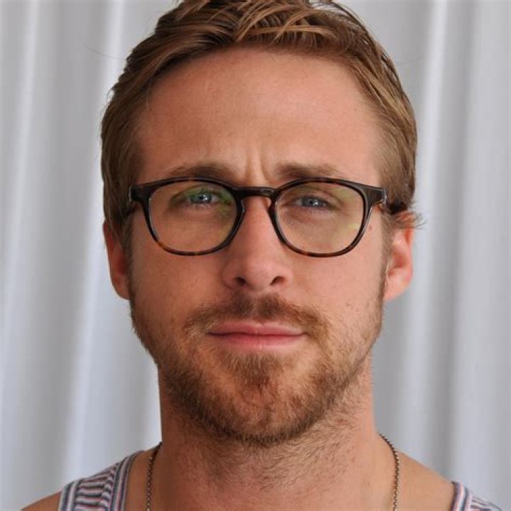 Ryan Gosling - Bio, Net Worth, Height