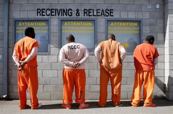 Sagging pants lead to prison | Free News