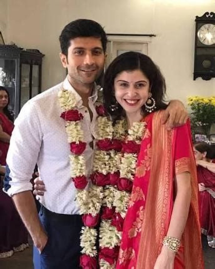 Scherezade Shroff Wiki, Husband, Age, Wedding, Sister, Height, Biography