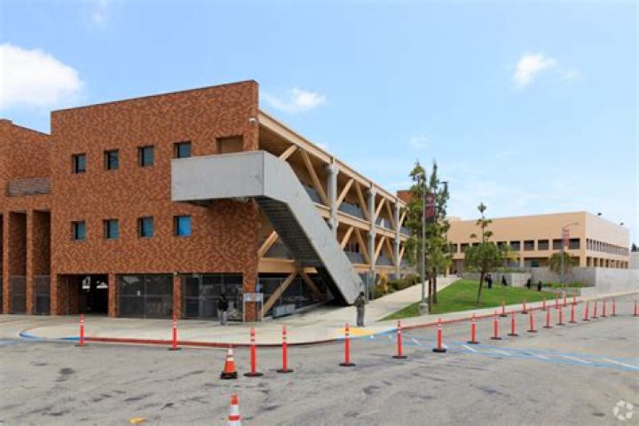 Segerstrom High School - Santa Ana