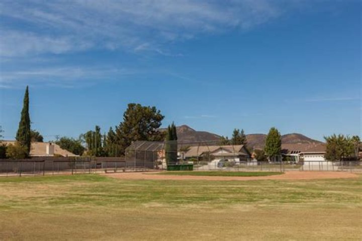 Sequoia Middle School - Newbury Park