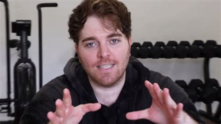 Shane Dawson fires back at trolls for insulting his weight