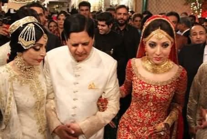 Sharmila Farooqi Wiki, Hot, Family, Husband, Biography, Age