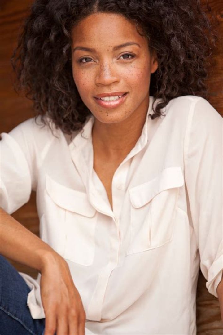Shinelle Azoroh: Wiki, Bio, Height, Age, Husband, Net Worth