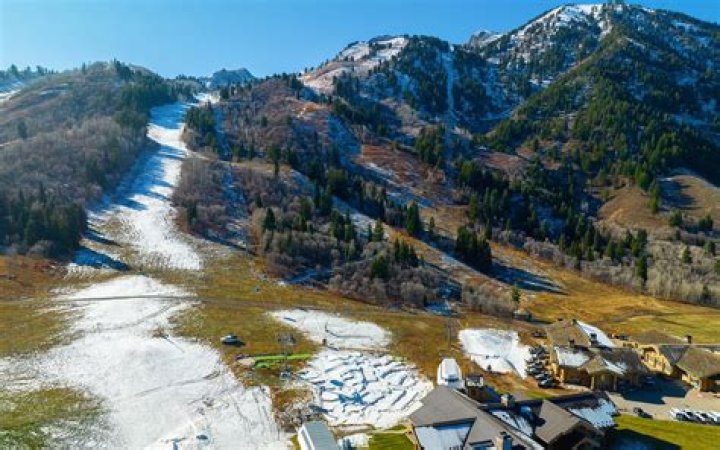Snowbasin announces a delay in its start to the ski season
