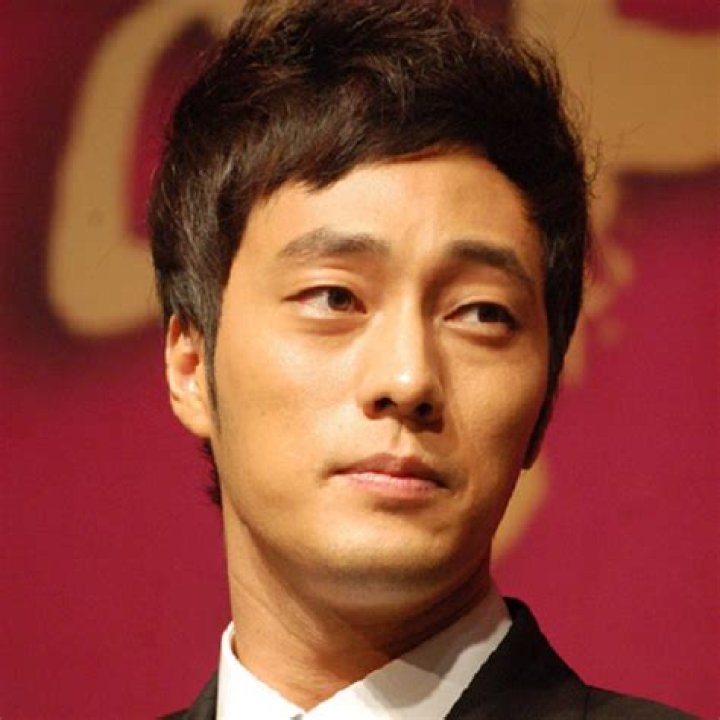 So Ji-sub - Bio, Net Worth, Height