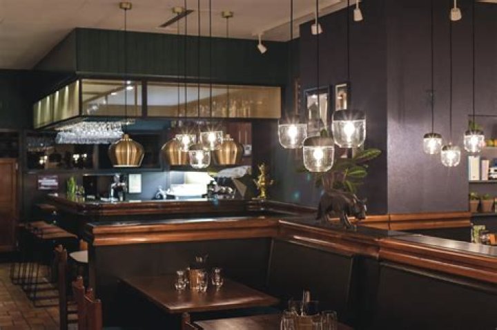 	Spring Brothers Irish Pub opens in Renaissance Commons	