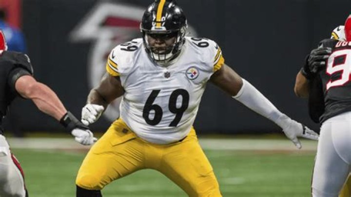 Steelers trade guard Kevin Dotson to LA