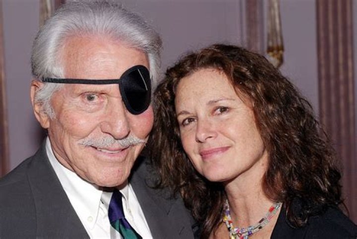 Stephanie Zimbalist Net Worth 2024: Endorsement Deals, Financial Ventures and More
