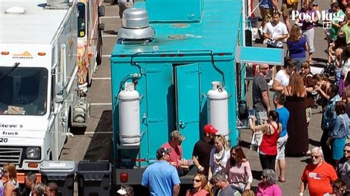 Street hawkers vs food trucks: Hong Kong loses out again