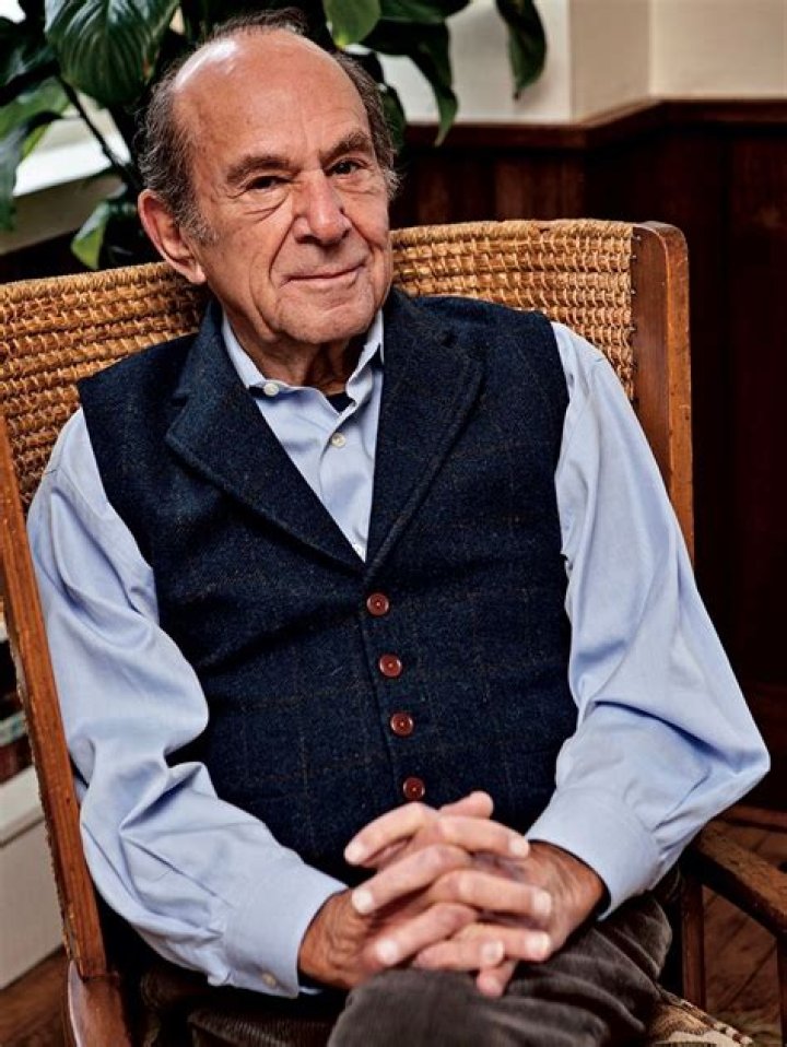 Stuart Margolin Net Worth 2024