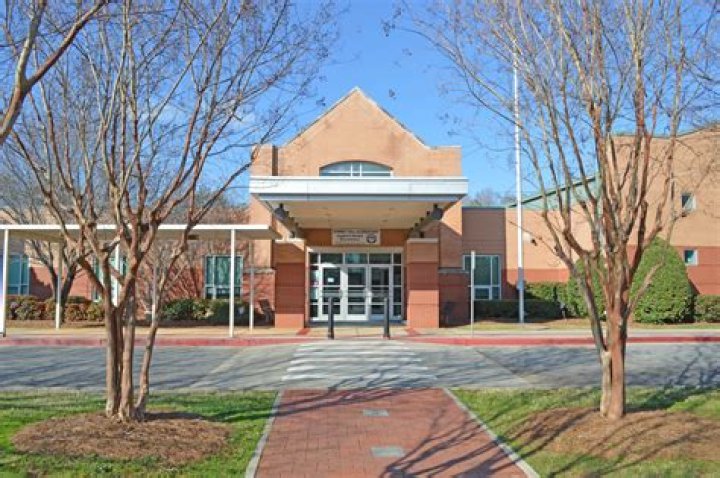 Summit Hill Elementary School - Milton