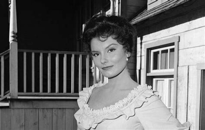 Suzanne Lloyd Net Worth – Phone Number, House Address, Wiki
