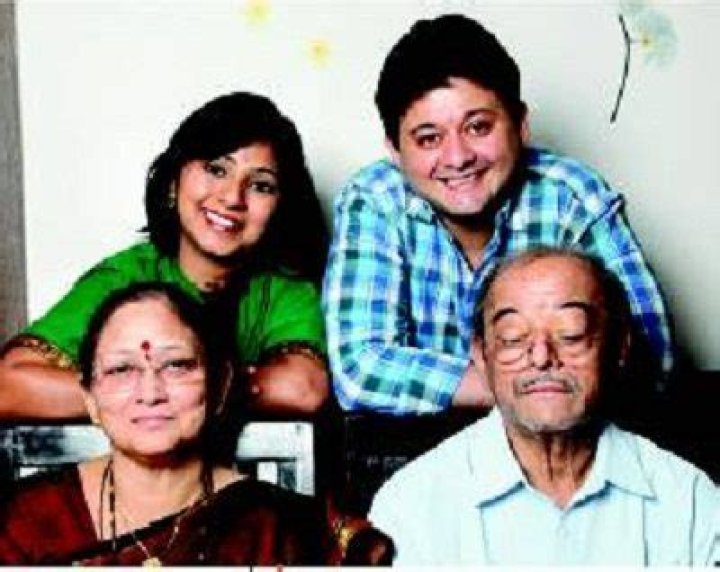 Swapnil Joshi Biography, Marriage, Family, Age, Height