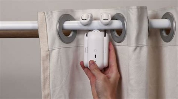 SwitchBot Curtain Review: Make Curtains Great Again!