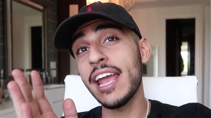 Teeqo & Nikan intervene during FaZe Rain’s concerning Instagram Live