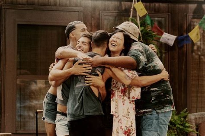 The best LGBTQ comedies and rom coms on Netflix and more (May 2023)